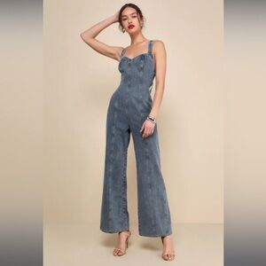 Lulus denim jumpsuit, size M. NWT
